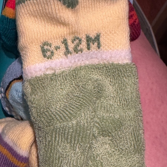 NWT Adorable Baby Disney Bombas 6 pair set in magnetic gift box - Picture 11 of 11